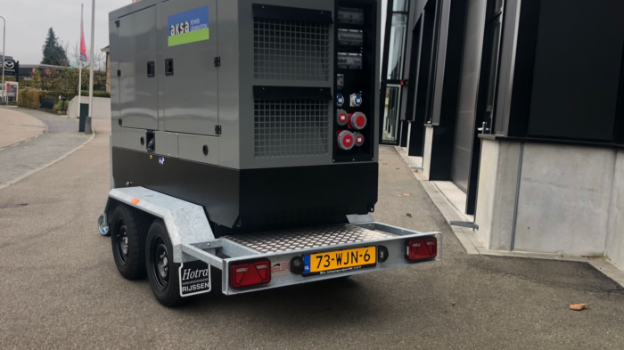 Speciaalbouw aanhanger Hotra Aksa Generator 4
